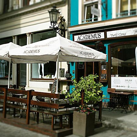 ורוצלב Academus Pub & Guest House מראה חיצוני תמונה