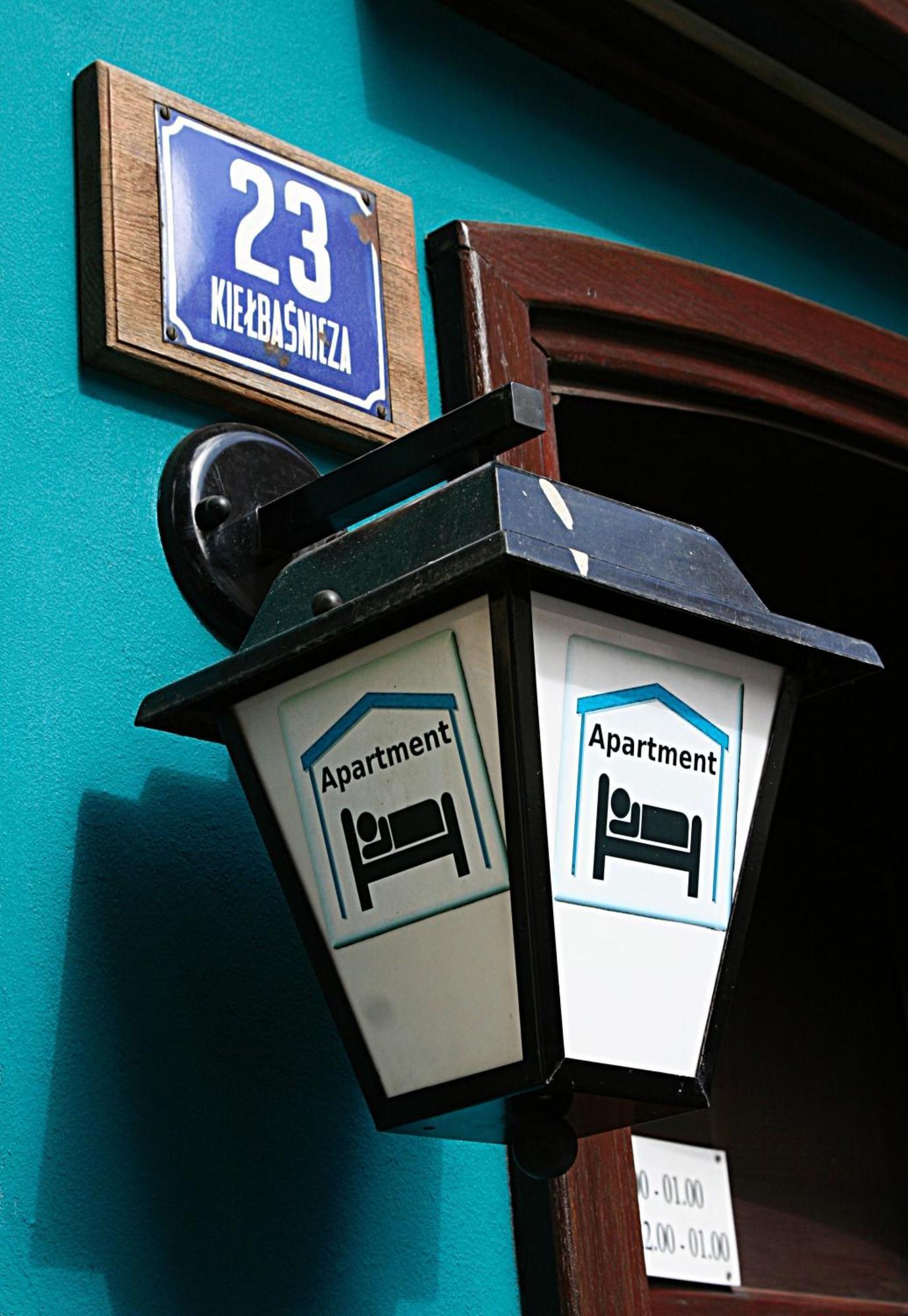 ורוצלב Academus Pub & Guest House מראה חיצוני תמונה