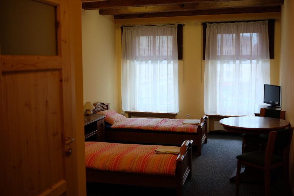 ורוצלב Academus Pub & Guest House מראה חיצוני תמונה