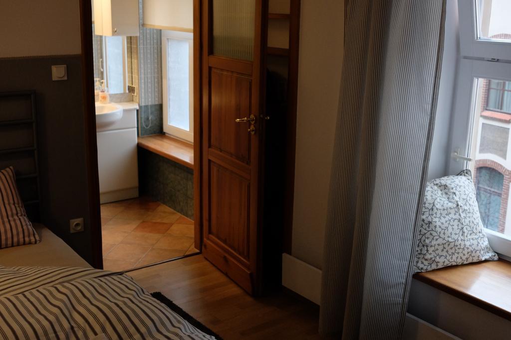 ורוצלב Academus Pub & Guest House מראה חיצוני תמונה