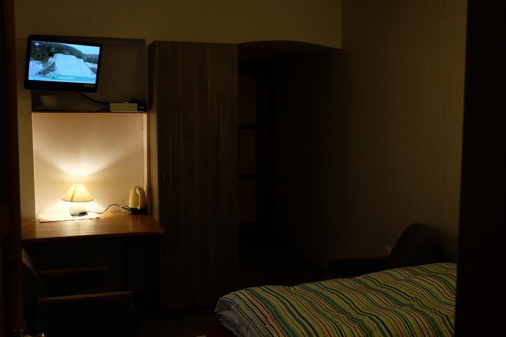 ורוצלב Academus Pub & Guest House מראה חיצוני תמונה
