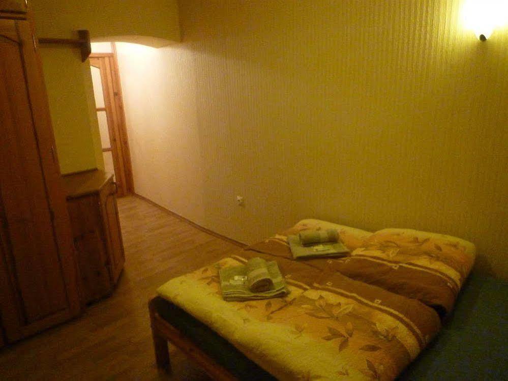 ורוצלב Academus Pub & Guest House מראה חיצוני תמונה